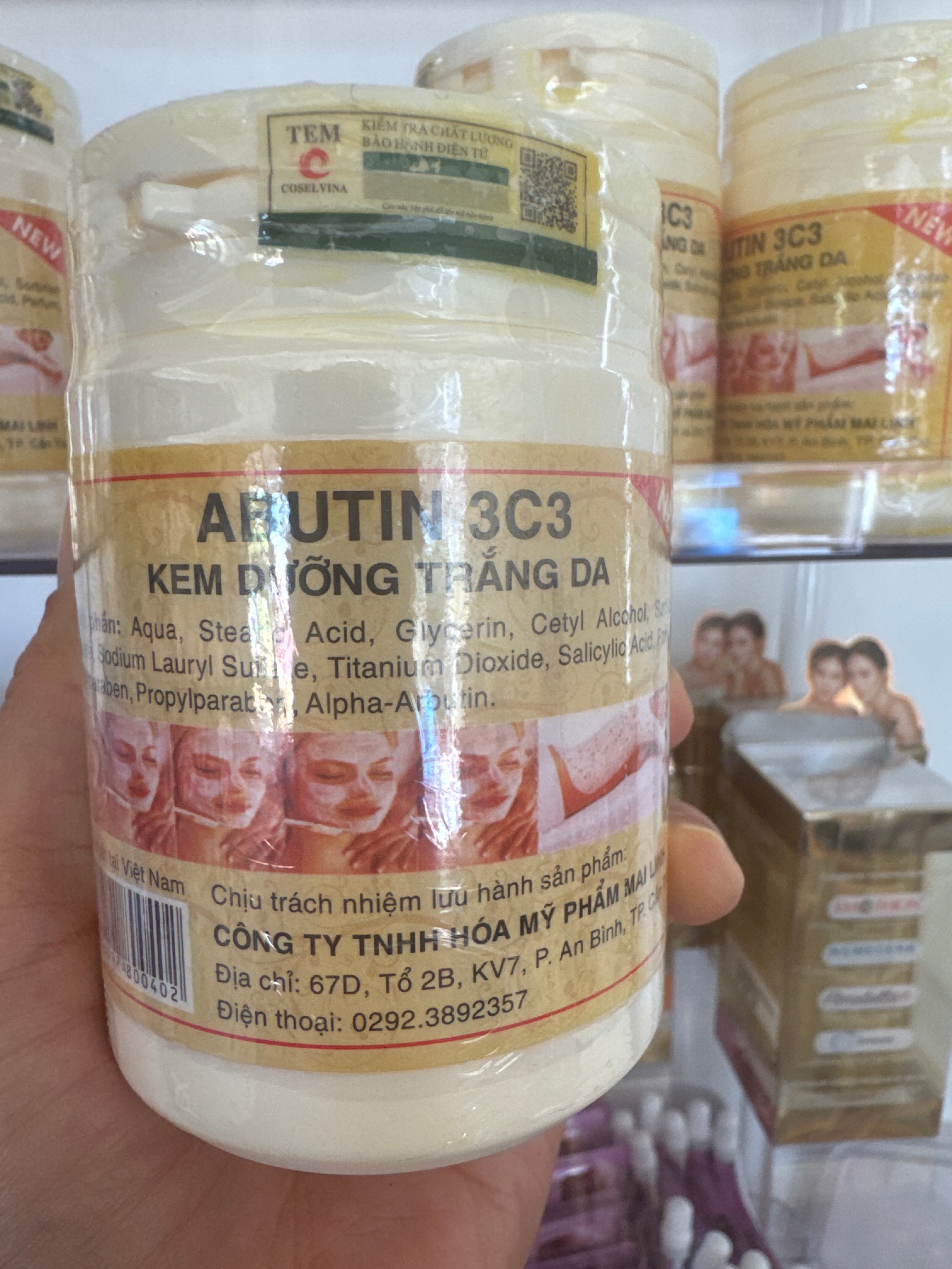 ABUTINE 3C3 CREAM 250g
Whitening Booster Face &
Body Cream