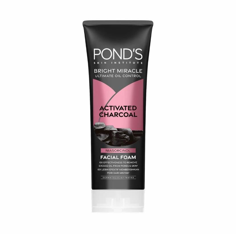 POND'S Bright Miracle
ULTIMATE OIL CONTROL
Facial Foam 50g
NIASORCINOL +
ACTIVATED CHARCOAL